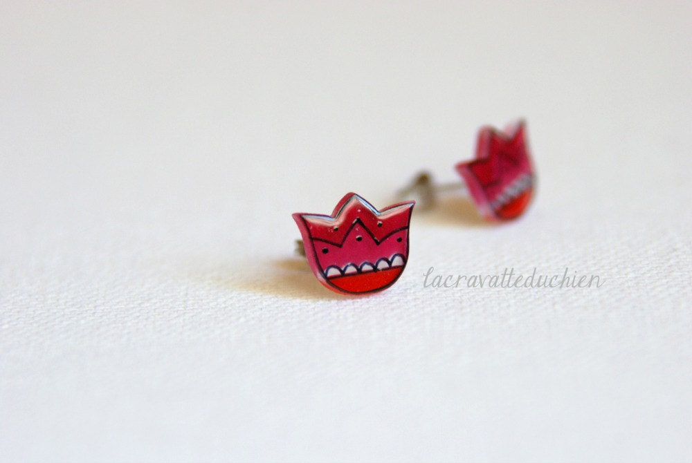 tulip earrings, tulip flower studs, red earring posts