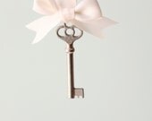 Key boutonniere, Groomsmen, Wedding, men, groom, Vintage skeleton key