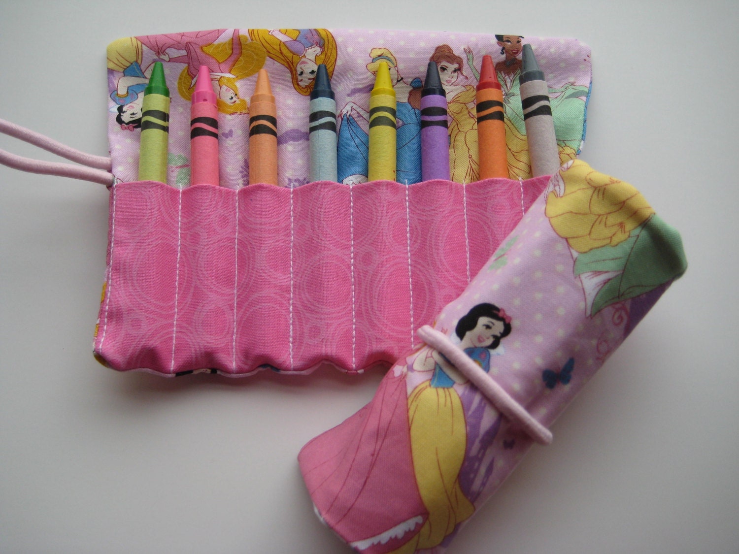 Crayon Roll Disney Princess Includes 8 Crayons