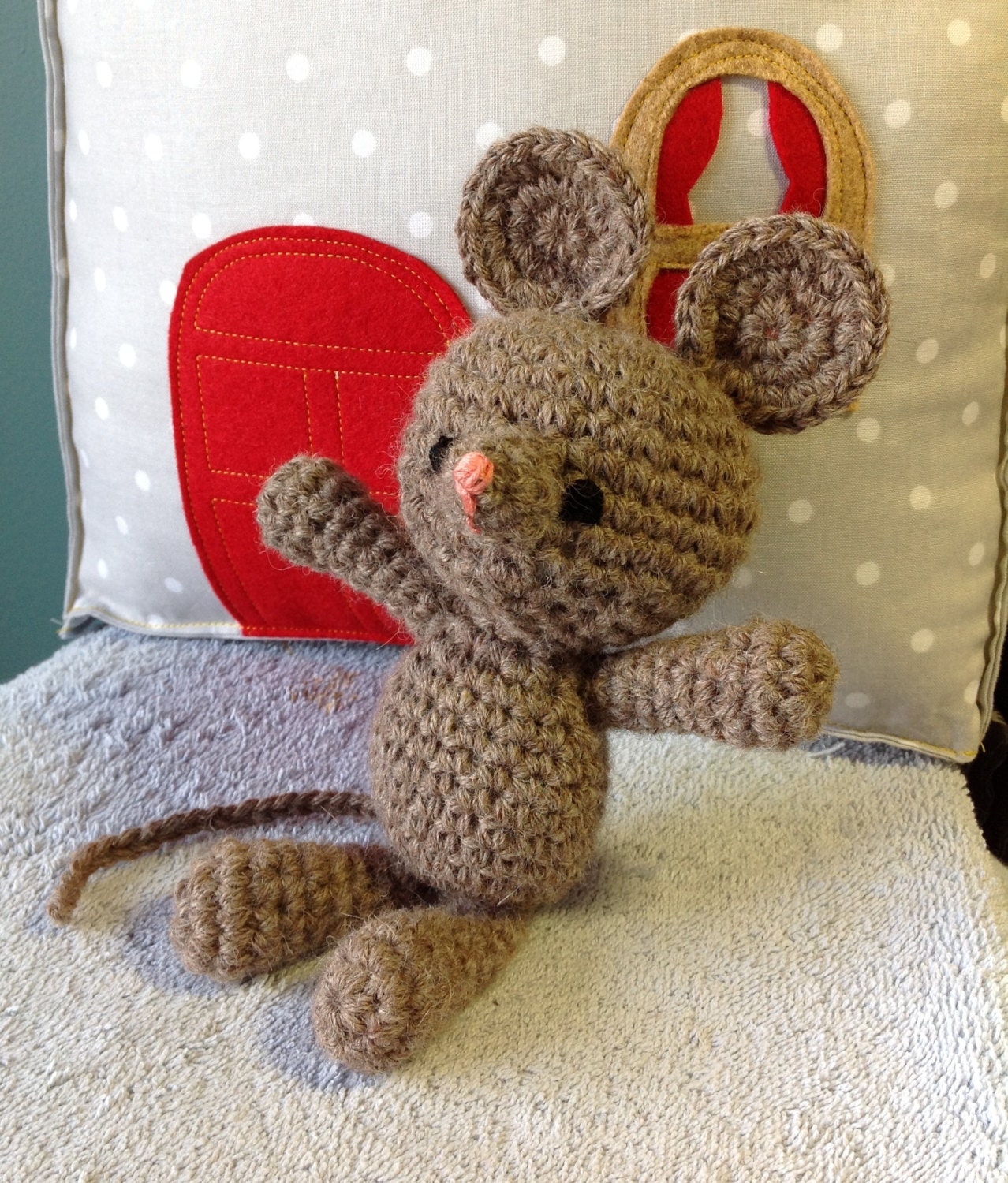 Little mouse made with luxurious alpaca yarn