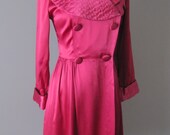 vintage 1940s magenta satin dressing gown by Kamore. FREE U.S. SHIPPING - fuschiafoot