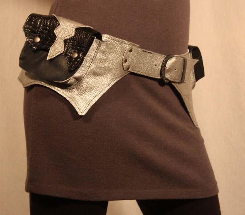 Silver Show Down/Hoe Down Leather Holster Belt Sz Sm/Med