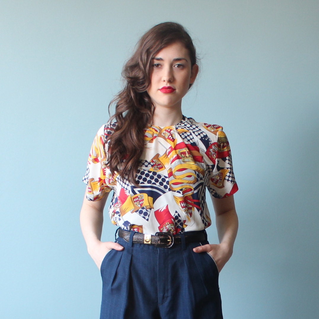 regal shell top / royal pattern box top / crowns shields small