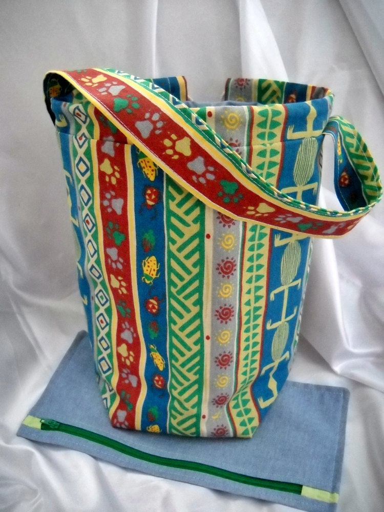 Knitting Bag n Zipper notions accessory bag, Crochet or WIP KIP Bag, Sock Knitting Bag, Drawstring, Nature critters cotton print