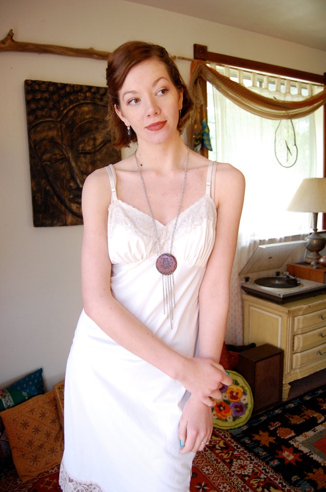 Lace Slip Dress Vintage Ivory Scalloped Lace Boho Slip Dress  (xs s)