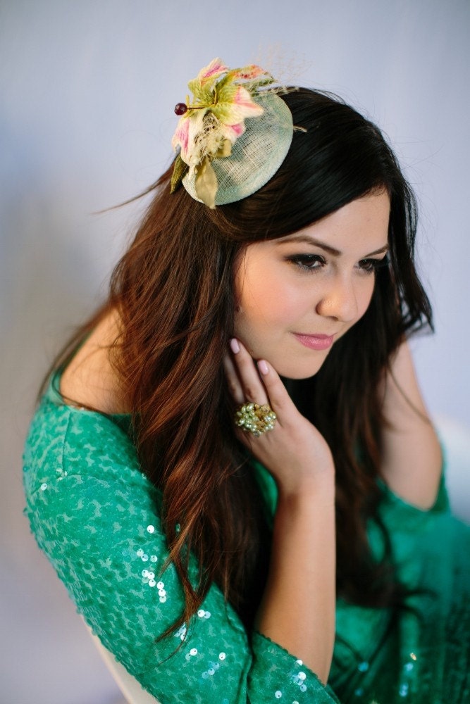 Green Bridesmaid Mini Hat, Flower Fascinator, Bridal Hair Piece, Wedding Headpiece, Flower Hair Clip, Ships in 1 Month