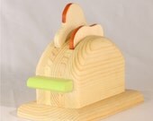 Toy Kitchen Play Food Toaster and 2 Toast
