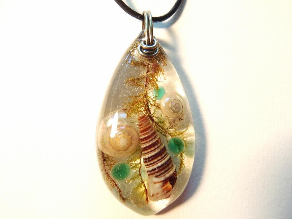 Sea Shells Green Moss Blue Stones Beach Pendant Nature Necklace Shore Resin Gunmetal Wire Teardrop Bohemian Jewelry