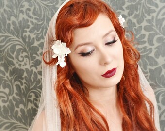 White flower clips, bridal hair, floral bobby pins, wedding accessories