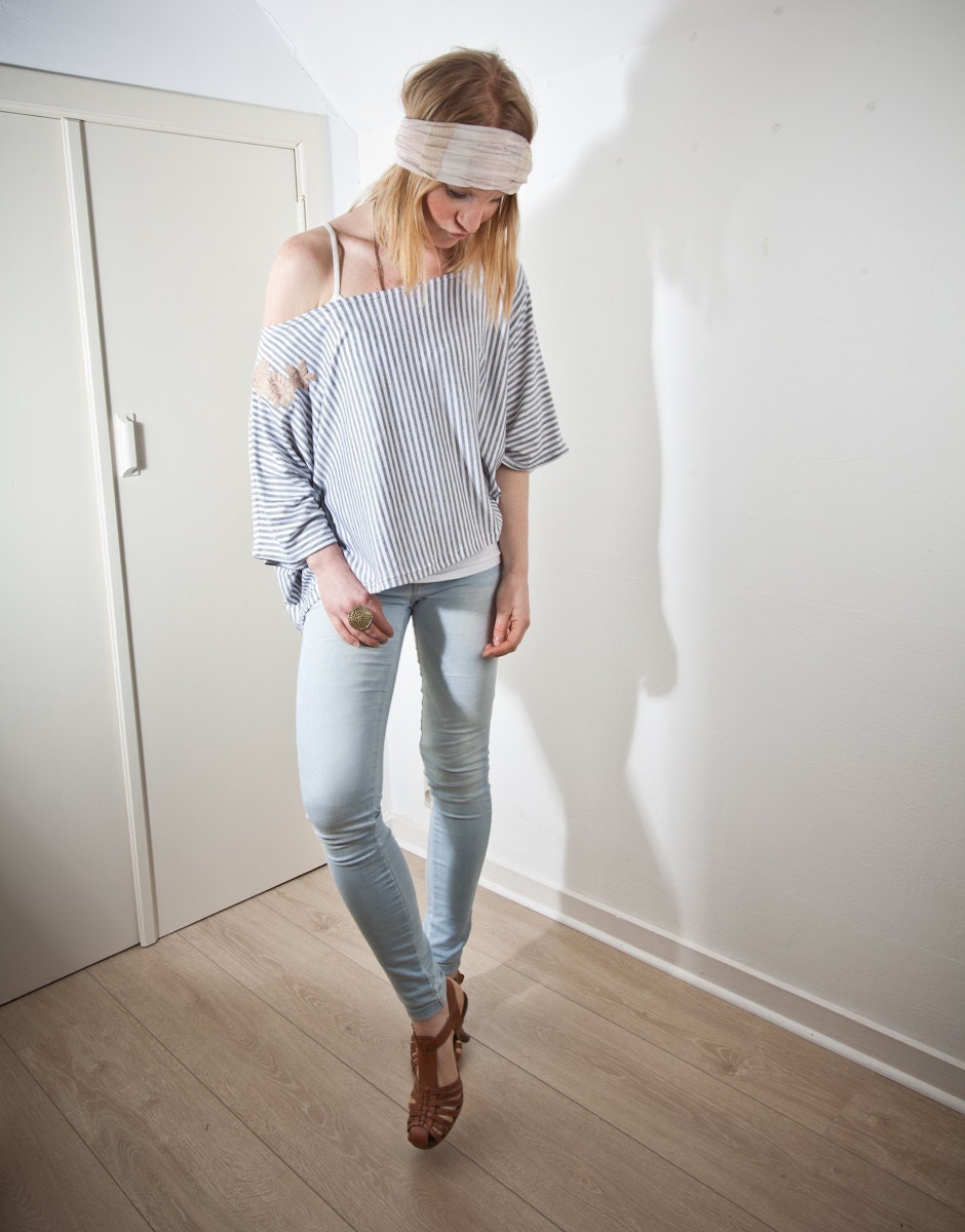 The Linda striped jersey poncho top, loose fitted, woman, size medium, boho, avant garde, lace, embroidery, grey, white, summer, spring