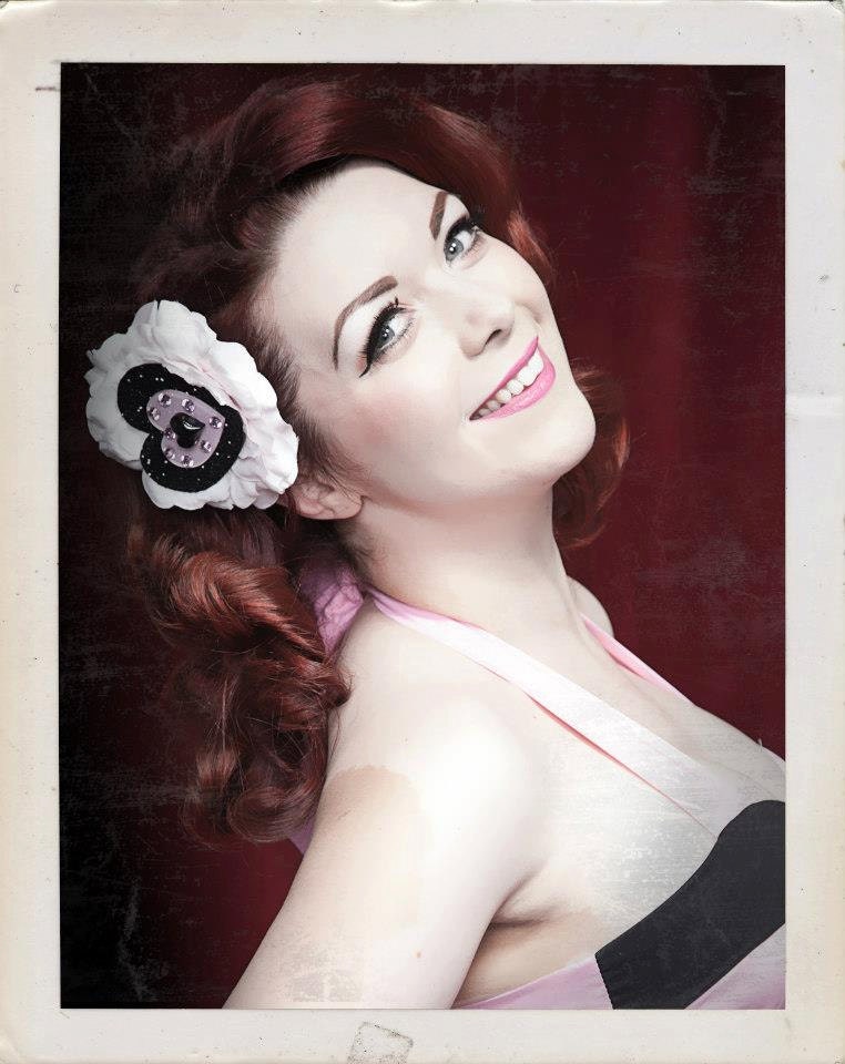 Burlesque Sparkly Sweethearts Hair Flower - Baby Pink