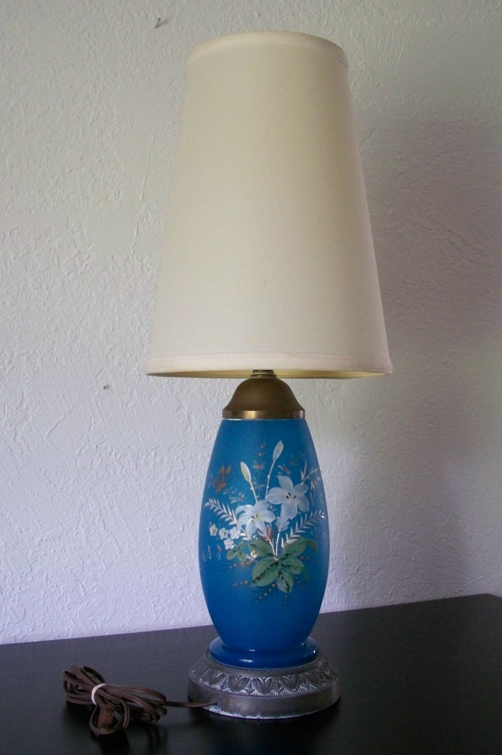 Vintage Mid Century Hand Painted Floral Blue Table Top Lamp