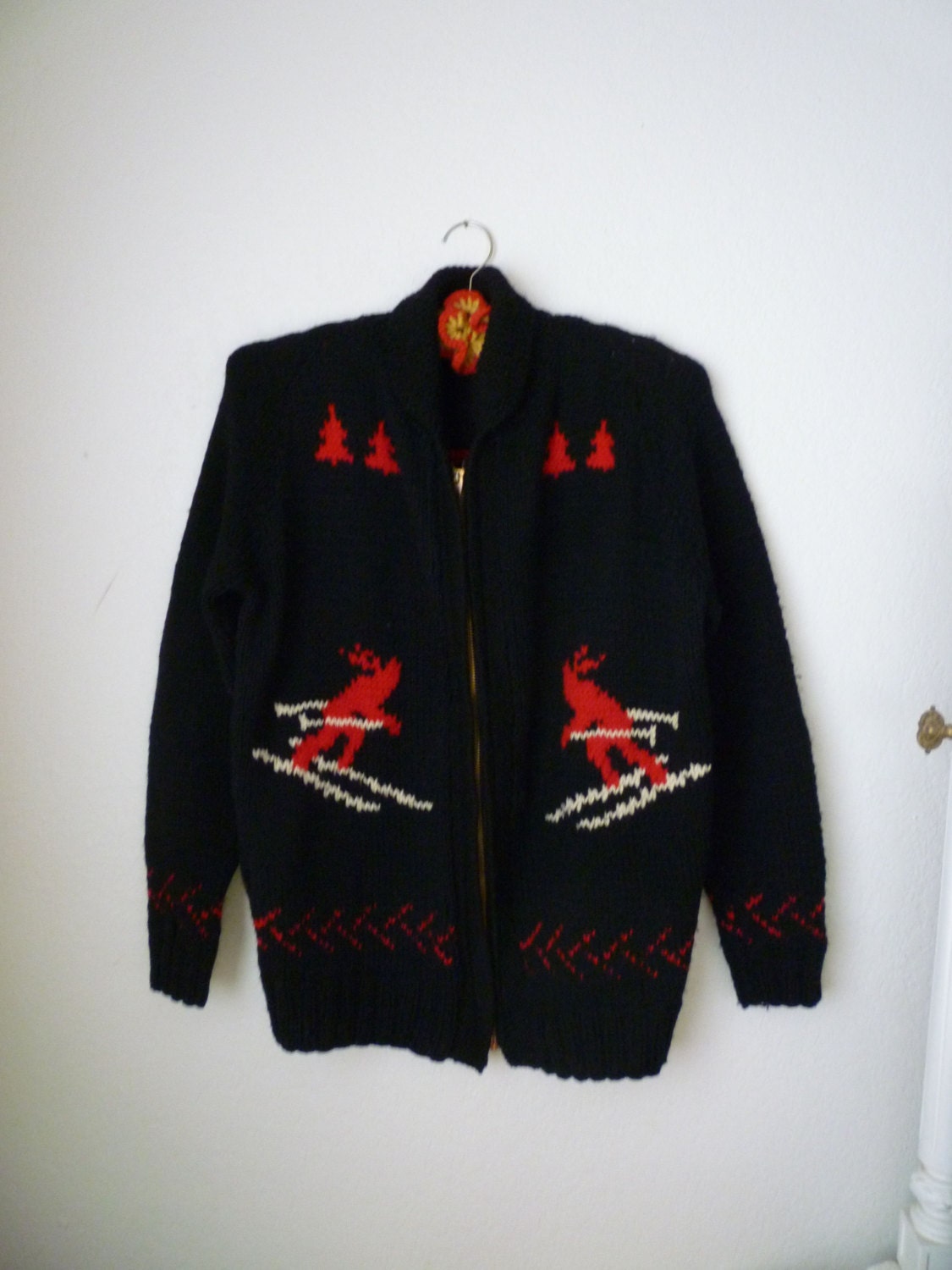Vintage Knit Skiers Cowichan, Size M/L
