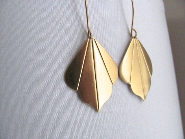 Gold fan drop earrings, raw brass vintage art deco rounded fans on long 14k gold plate fixtures, geometric jewelry