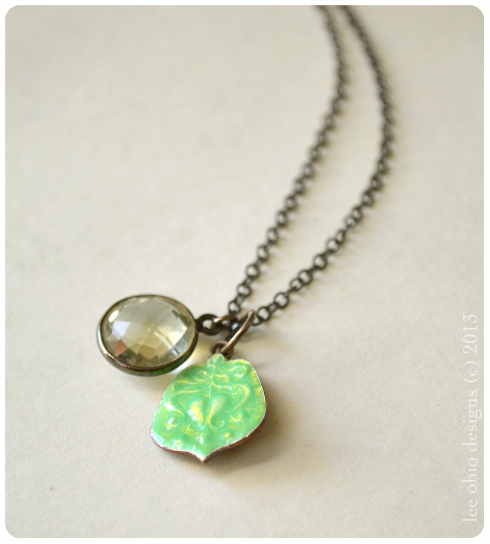 Green charm necklace, Fine silver opalescent Jadite enamel good luck token, vintage sterling silver, green amethyst, Porte-bonheur