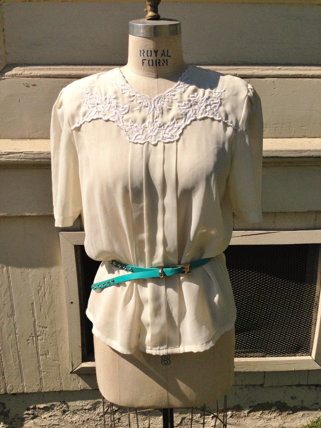 60s ivory feminine lace pleated BLOUSE secretary basic