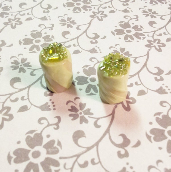 Handmade Custom Plugs 9/16" Glow In The Dark