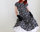 1950s Black White Party Dress. Cocktail Dress. Mad Men Fashion. Weddings. Summer Cotton Dress. Size Medium
