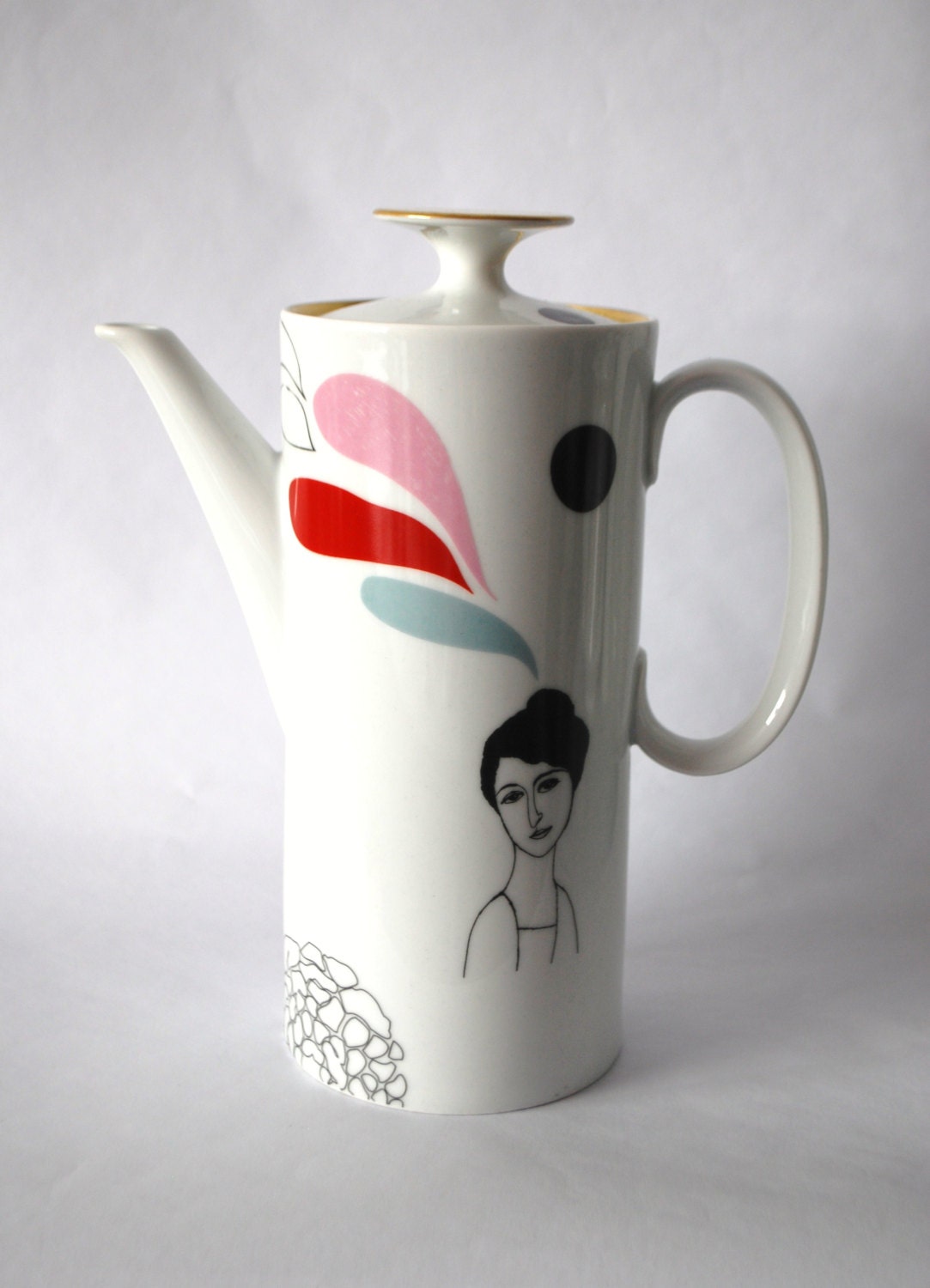 Vintage decorated teapot 'Helene' talking