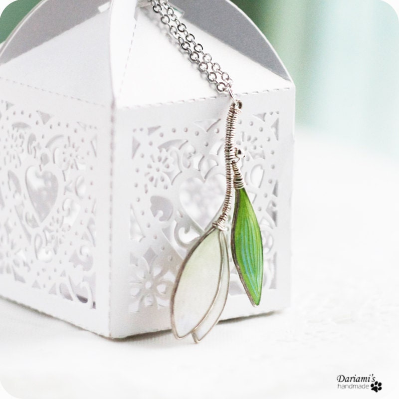 Necklace - Snowdrop