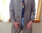 Vintage Neiman Marcus Wool Trench Coat. Mens. Houndstooth. Zip Out Lining. Fabulous Condition.
