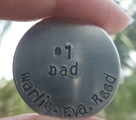 Number 1 Dad Personalized Pocket Token. Can be used as a Golf Ball Marker. Great Gift for Father's Day.