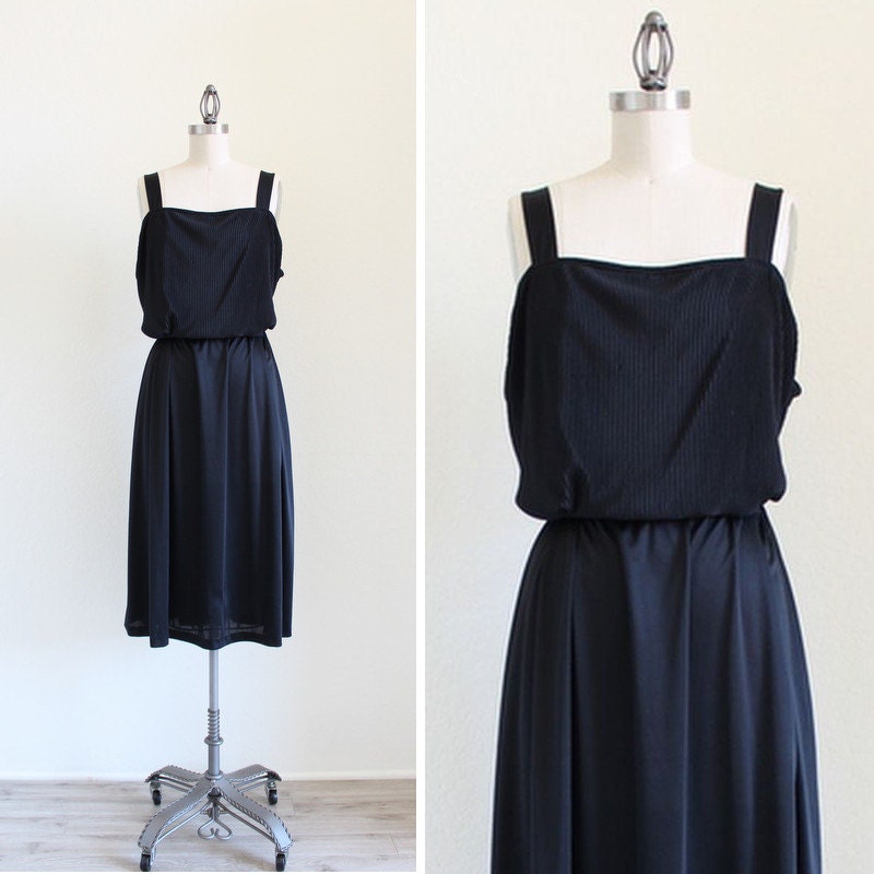 Vintage Little Black Dress . Black Pleated Dress . LBD . 1970s 70s Dress . size XL Plus Size