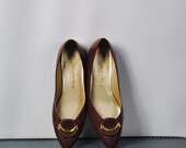 Burgundy Leather Low Heel Pumps. Size 6 1/2  B (37 EURO)