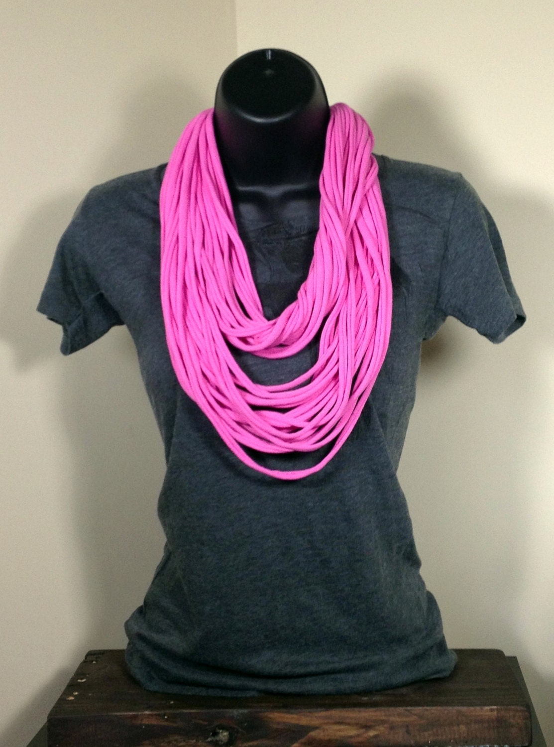 Spaghetti t-shirt necklace scarf - Pink