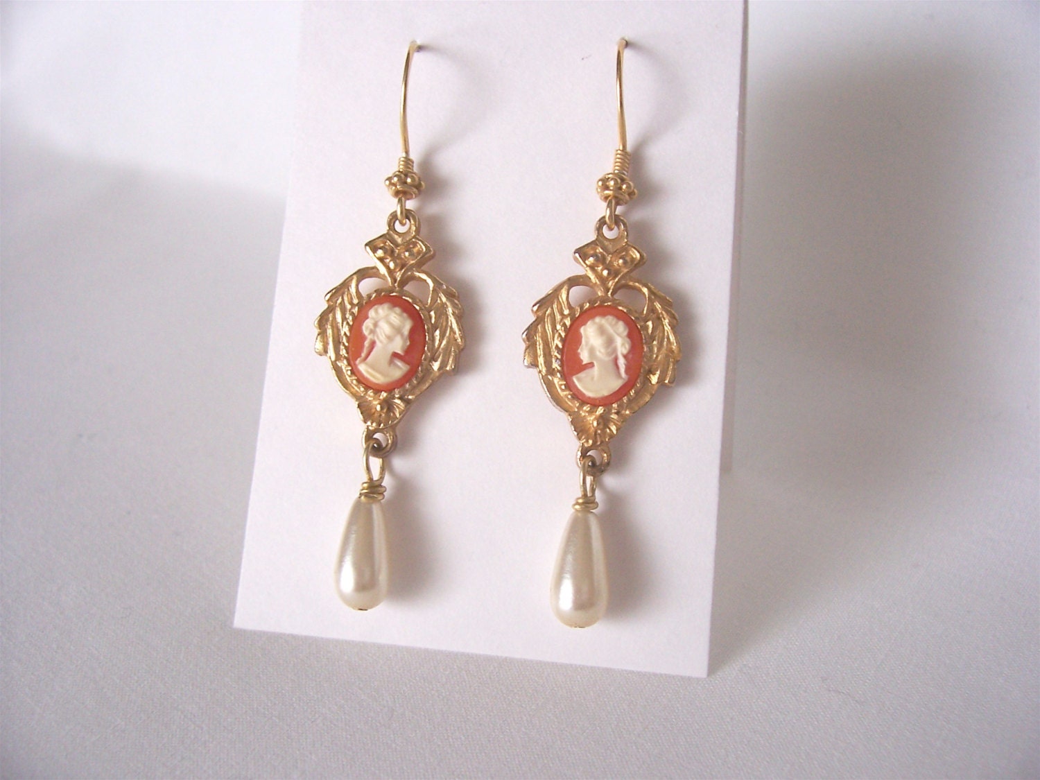 cameo earrings, upcycled earrings, dangle earrings, boho chic earrings, spring trends, February trends