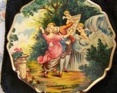 Vintage 50's  "STRATTON LOOSE POWDER Compact"  Gold-toned Victorian Scene Made in England