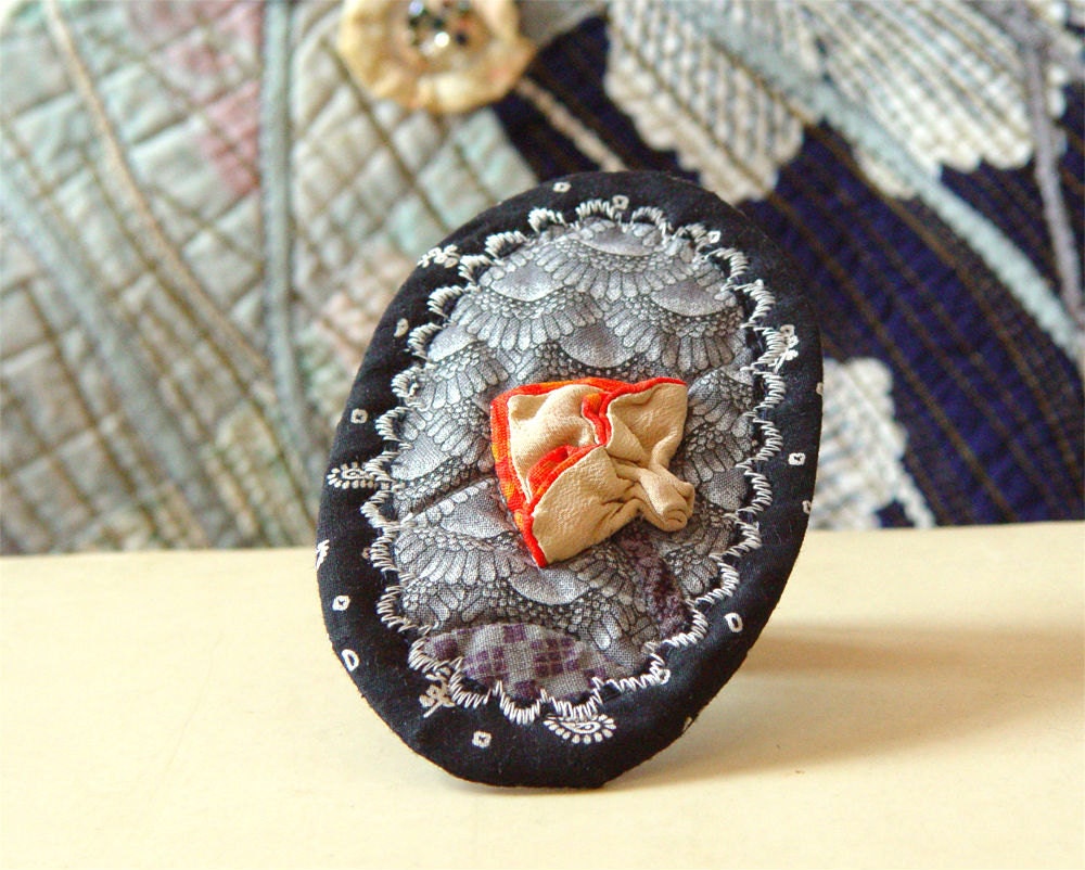 Art to wear, grey necklace,  quilted pendant, grey garden, hand applique flowers