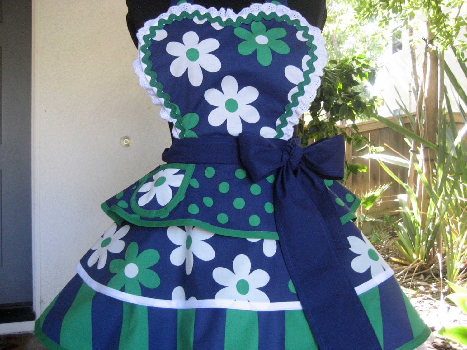 Flower Power Retro Style Apron