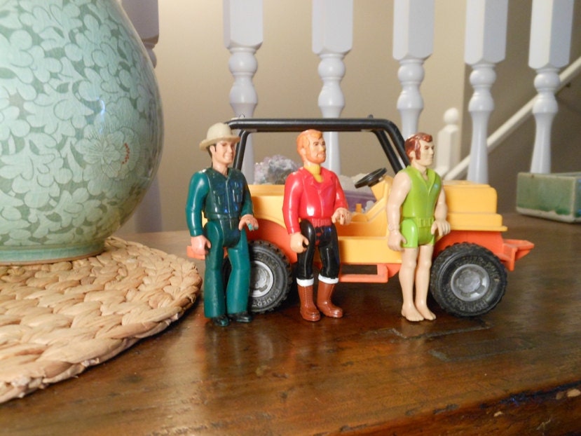Lot of VINTAGE Fisher Price Adventure People Toys from 1970s