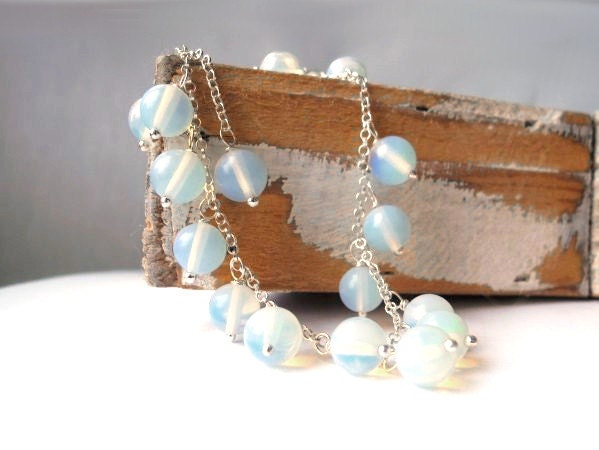 Wedding Opalites Bracelet - Bridal Silver Bracelet - Opalescent Brides Jewelry - White Wedding Jewelry - Romantic