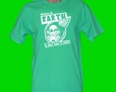 Sci Fi T-shirt Welcome to Earth a great place to crash space alien science fiction geekery tshirt funny geek humor screenprint shirt