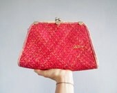 70s Boho Bag - Vintage Woven Straw Clutch Handbag Raspberry Red Distressed Purse Bag Ruby Red with Gold Logo - XZOUIX
