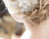 Bridal Hair Comb in Gold Twig and Tulle