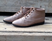 Vintage 90s Tan Lace Up Ankle Boots Size 6