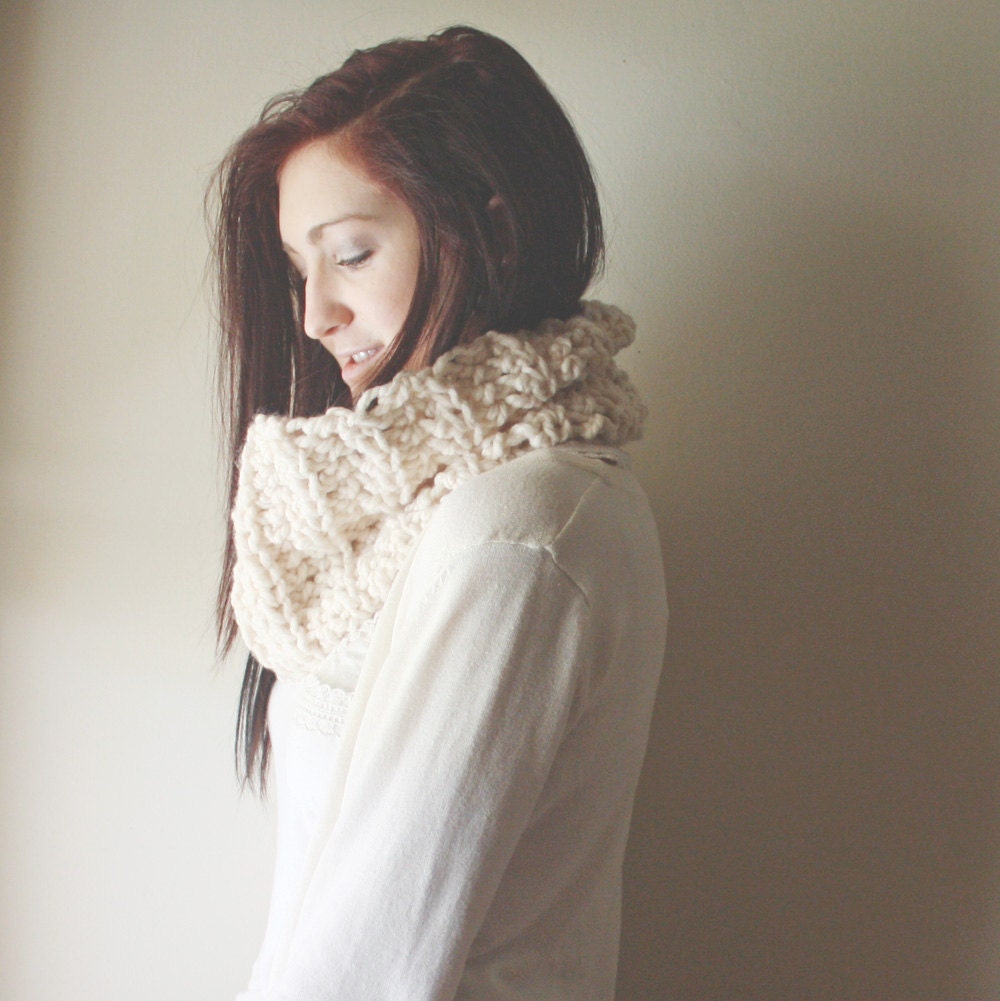 Chunky Cowl - Warm & Cozy Hand Crochet Womens / Mens Winter Fashion - Cream, More Colors - Made to Order - Soft Infinity Circle Scarf