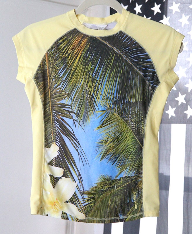 Beach Scene Photo Print Stretchy 90s Shirt