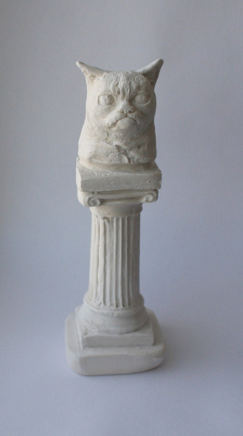 Tower of Grumpy Cat, Unofficial Miniature Grumpy Cat Bust Co-meme-orative