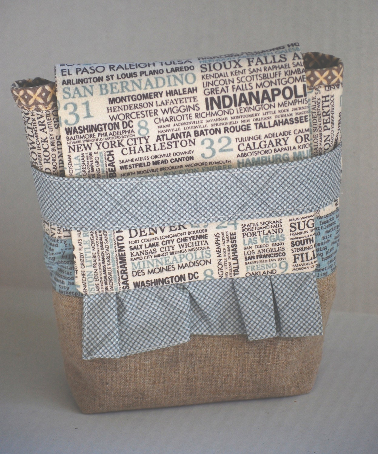 Tuck & Go Diaper Tote Pouch
