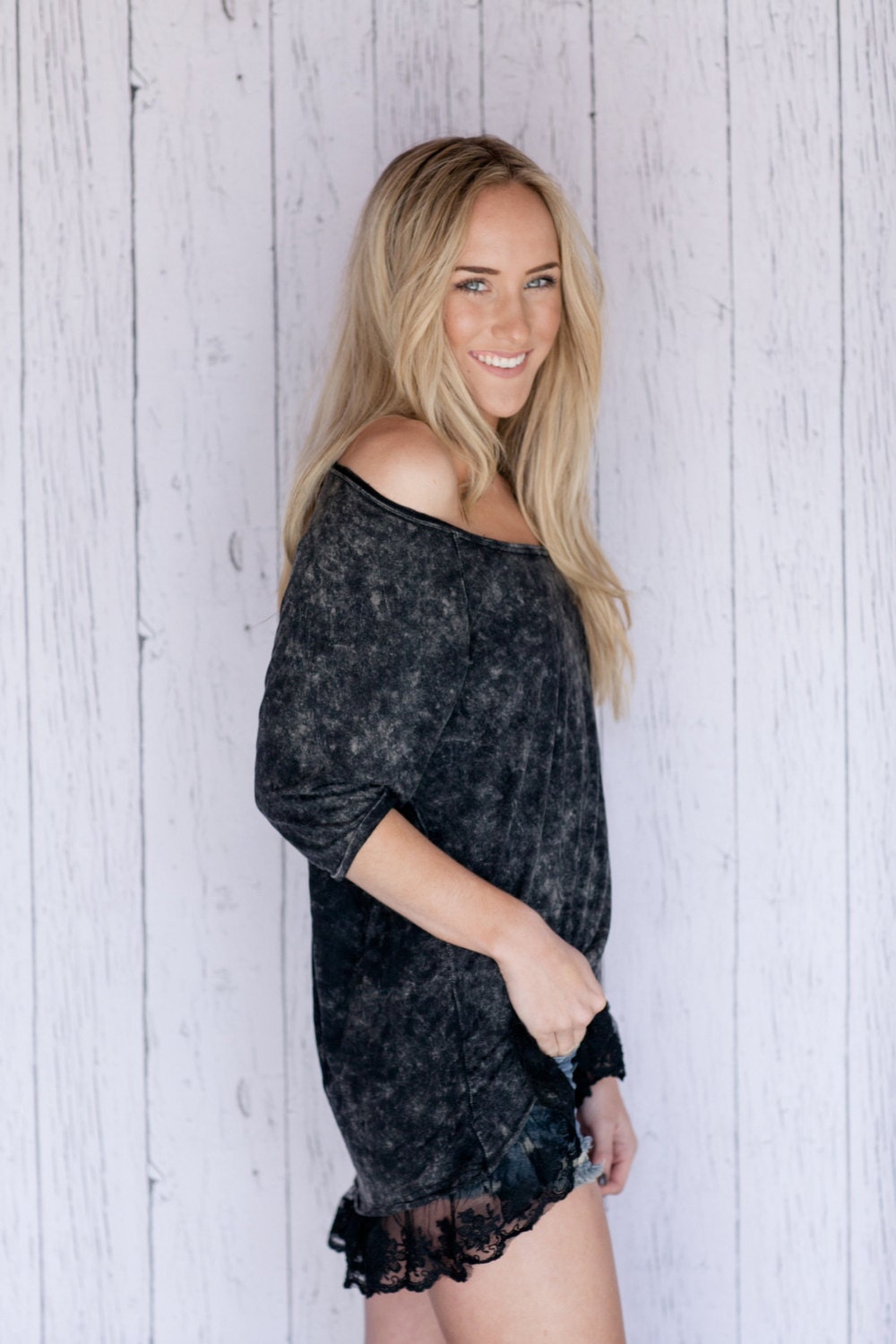 BLACK Boxy Slouchy Off the Shoulder Shirt T-Shirt Soft with BLACK Lace Trim LARGE