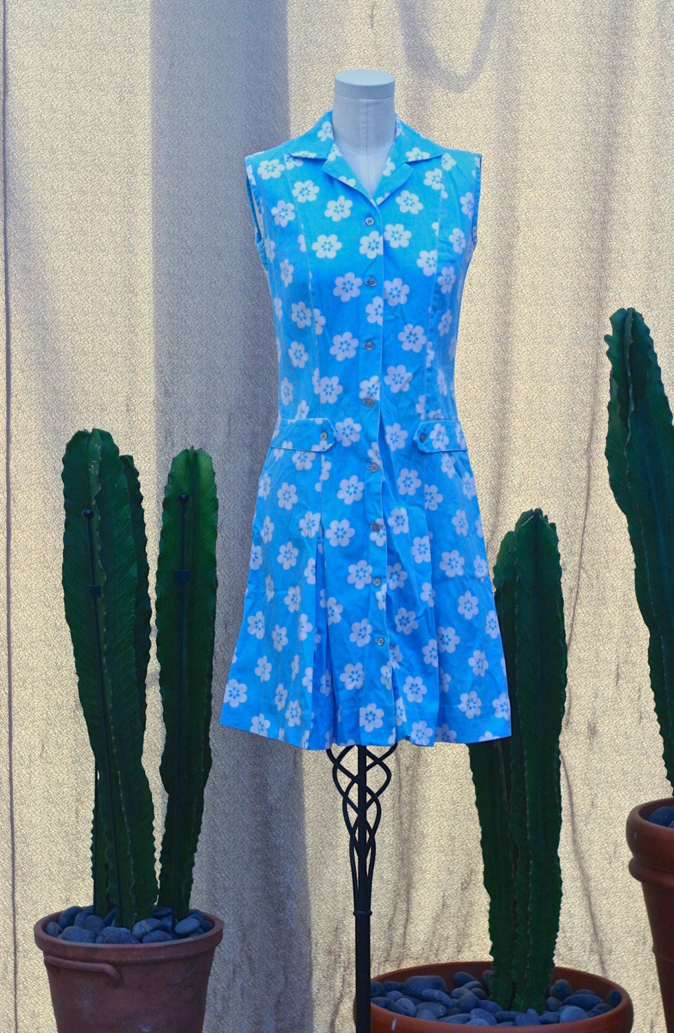 Vintage // 1960s // He Loves Me...He Loves Me Not // Mod // Daisy Scooter Dress //