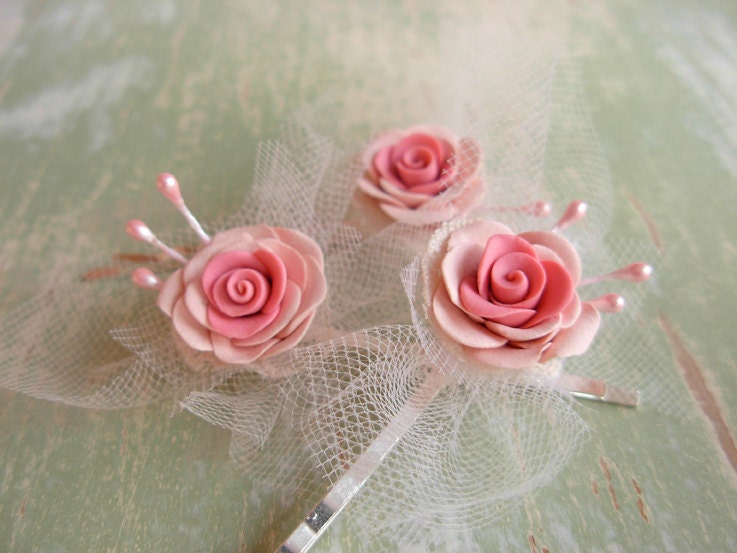 Pale blush pink clay roses, Wedding Flower Pins, Ivory Bridal Bridesmaid Bobby Pins, Australian handmade