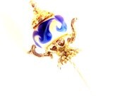 Beaded hat pin womens accessories white and blue swirl rippled glass silver Victorian scarf lapel stick brooch miniature teapot tagt tenx