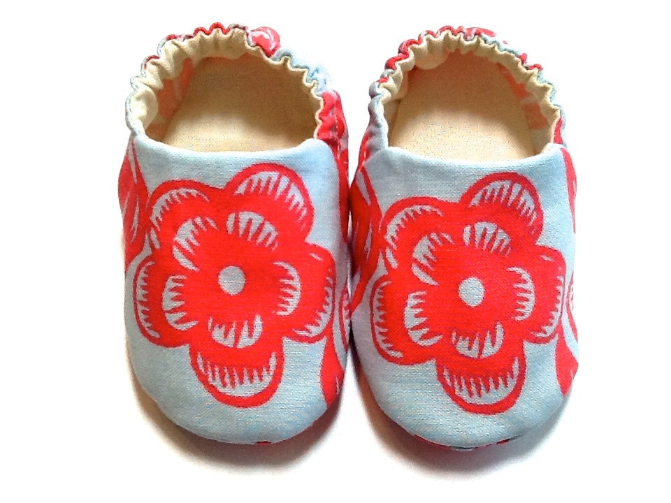 Solitary Flower Baby Girl Shoes