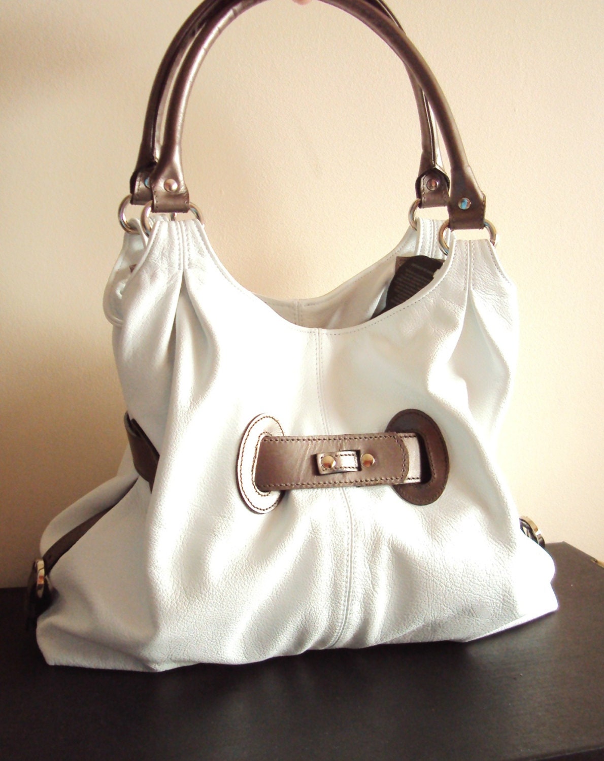 White Leather Handbag, Bronze Leather Satchel, White Elegant Satchel, White Tote Bag