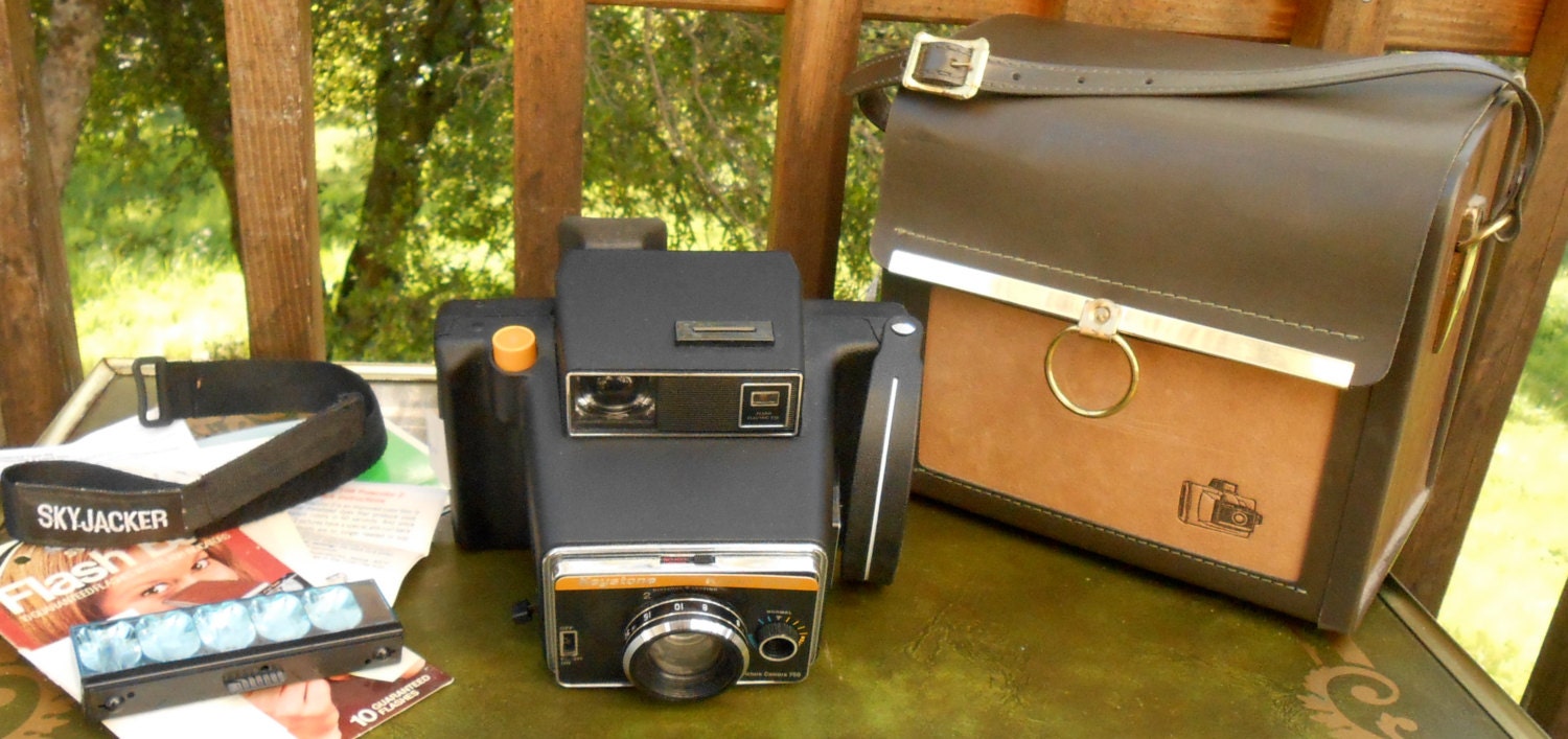 Vintage Keystone Rapid-shot camera, instant picture camera Model 750, vinyl and faux suede and faux wood carry case, 1960's-70's era